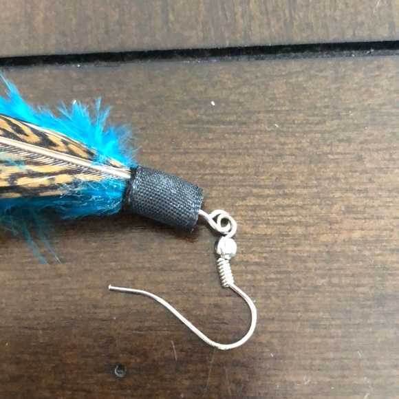 Feather earrings - Picture 3 of 3